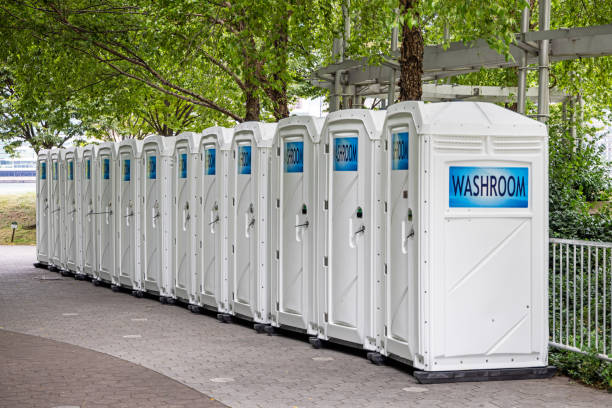 Best Luxury portable toilet rental  in Shawsville, VA